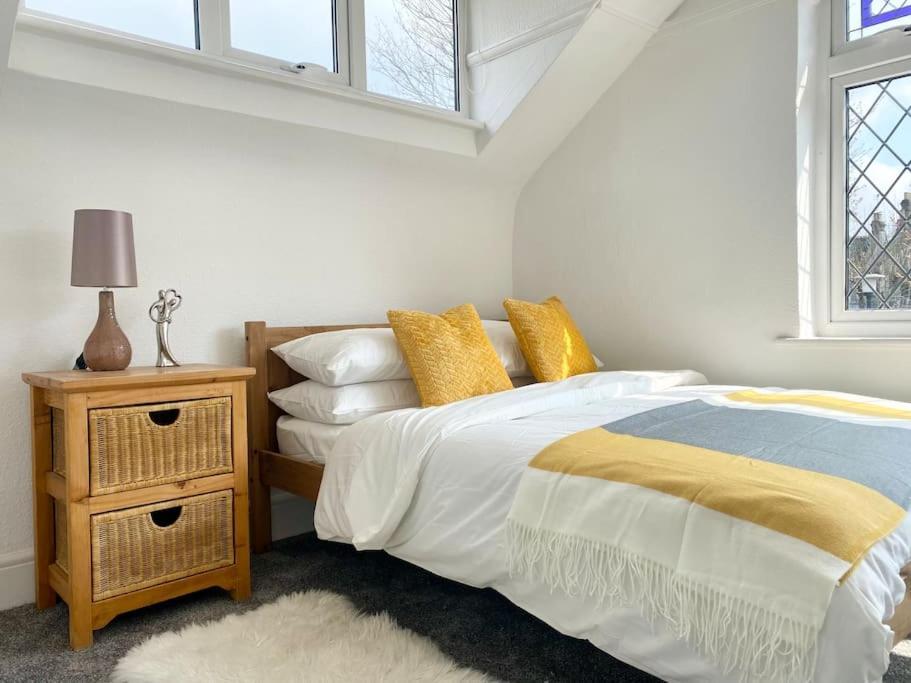 Charming Seaside Cottage In Leigh-On-Sea Southend-on-Sea Luaran gambar