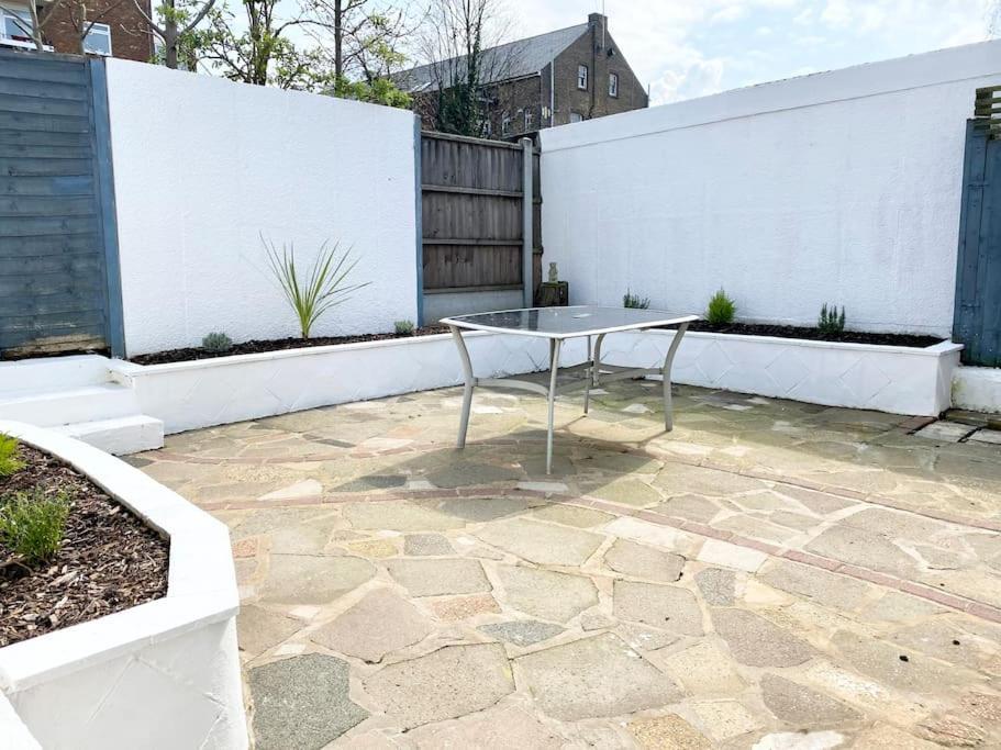 Charming Seaside Cottage In Leigh-On-Sea Southend-on-Sea Luaran gambar